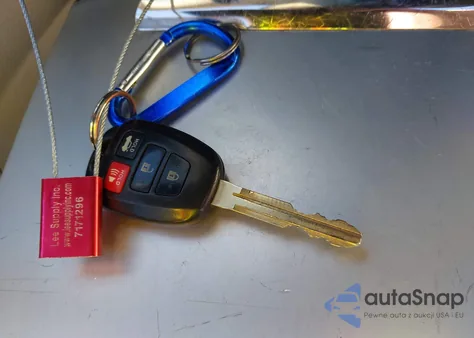 2015 Toyota Camry Le z USA, uszkodzony, nr VIN 4T1BF1FK6FU952777